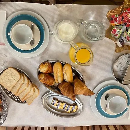 Hotel Coerona Lourdes