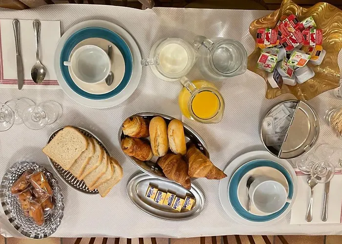 酒店 Coerona 卢德